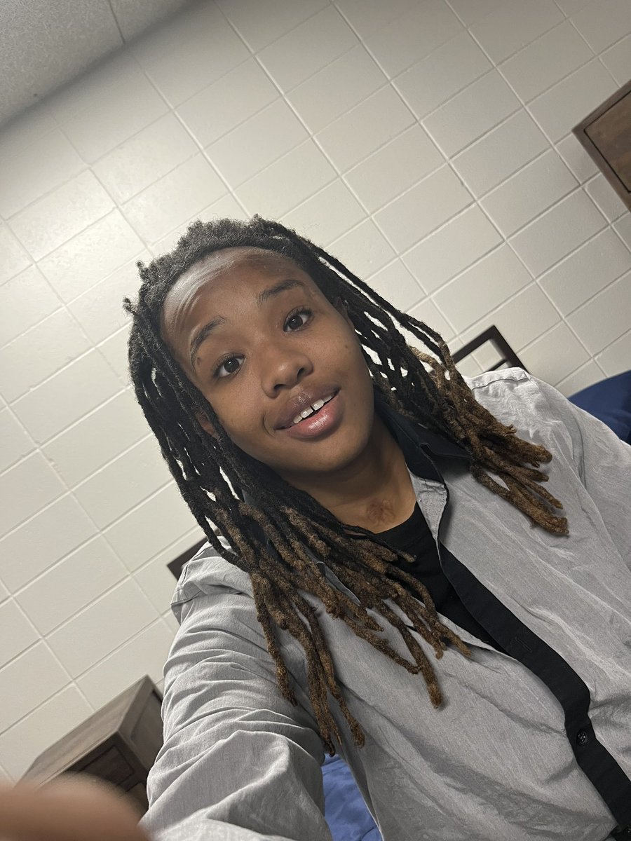 OnlyTSNR's tweet image. Smile sometimes #Lababy