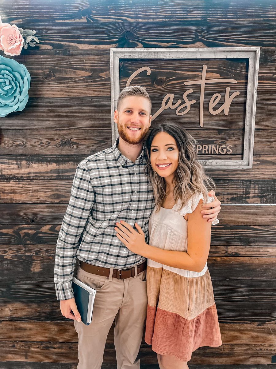 EdenHaney's tweet photo. Happy Easter 🐇✝️ https://t.co/DWjvNjVWWP