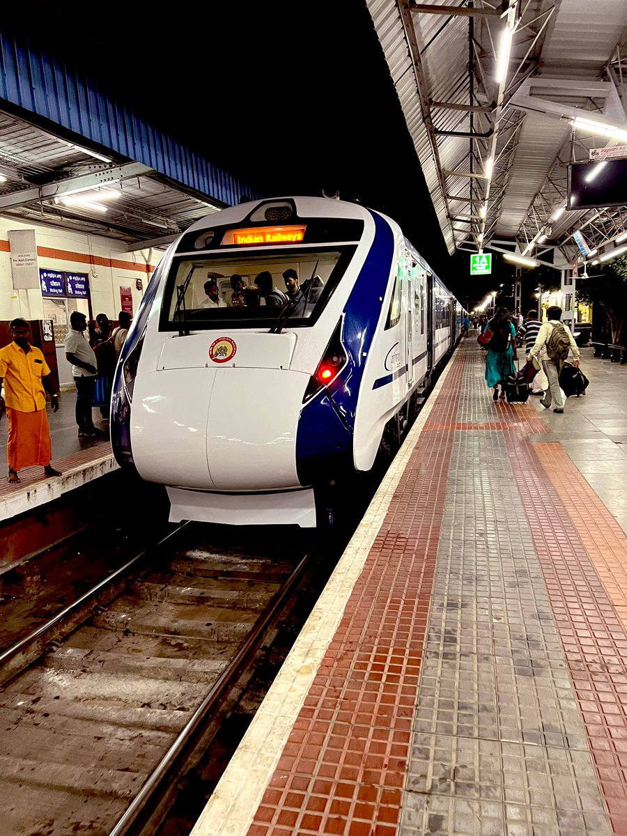 rgokul's tweet photo. Aboard the most non-inclusive, ticket-price-should-be-reduced, timings-to-be-ratified, non-bullet, nothing-special-stupid-coaches Vance Bharat. https://t.co/qW87nWJVlW