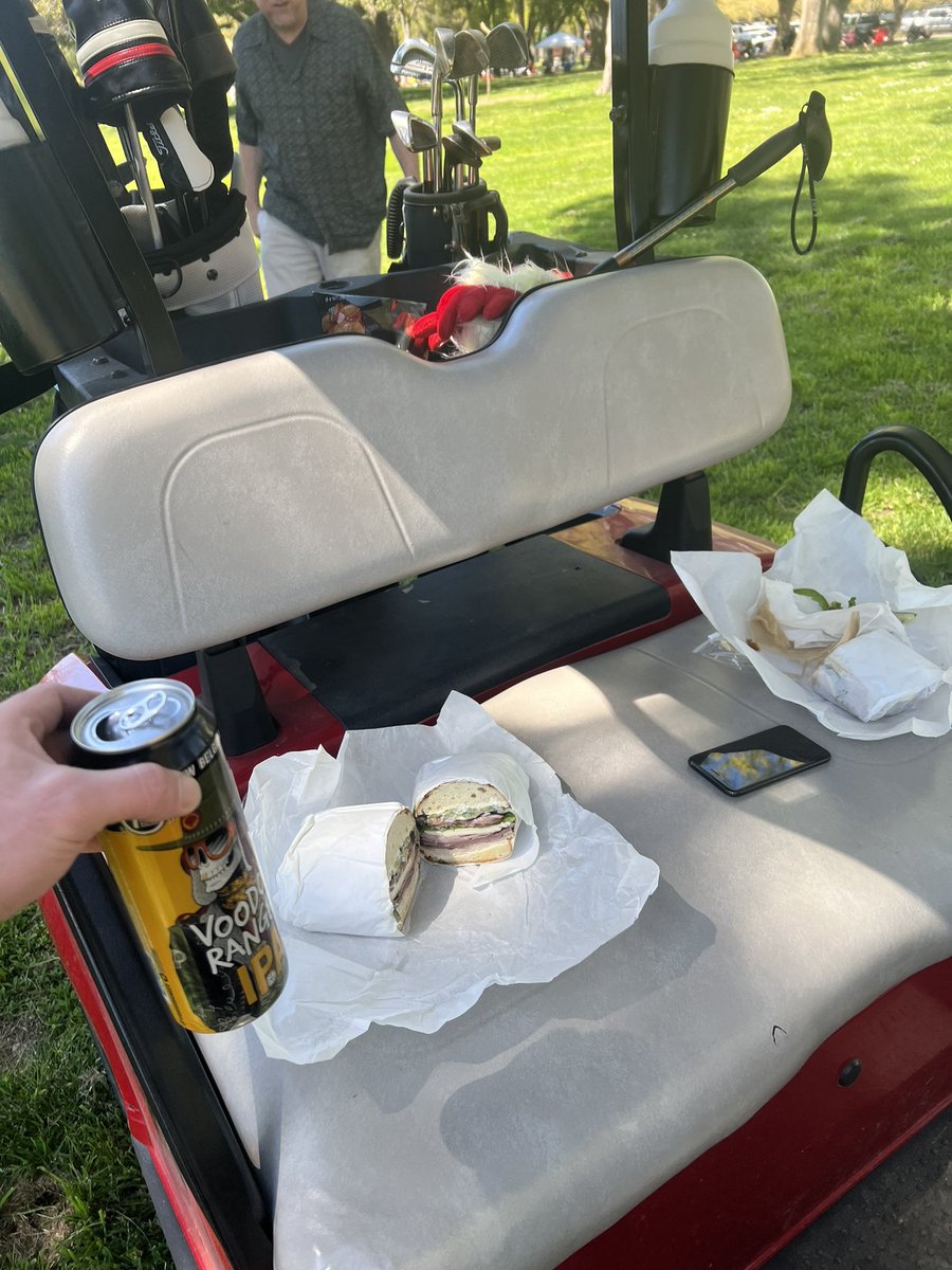 le_architect_'s tweet photo. 🐣🍄⛳️🏌️🏌️‍♂️
Happy Easter https://t.co/fbprPDckDN