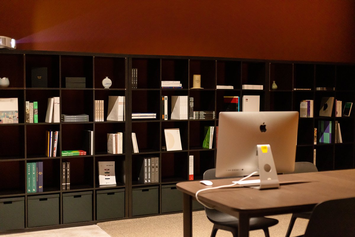 linktr.ee/soncurator tweet media