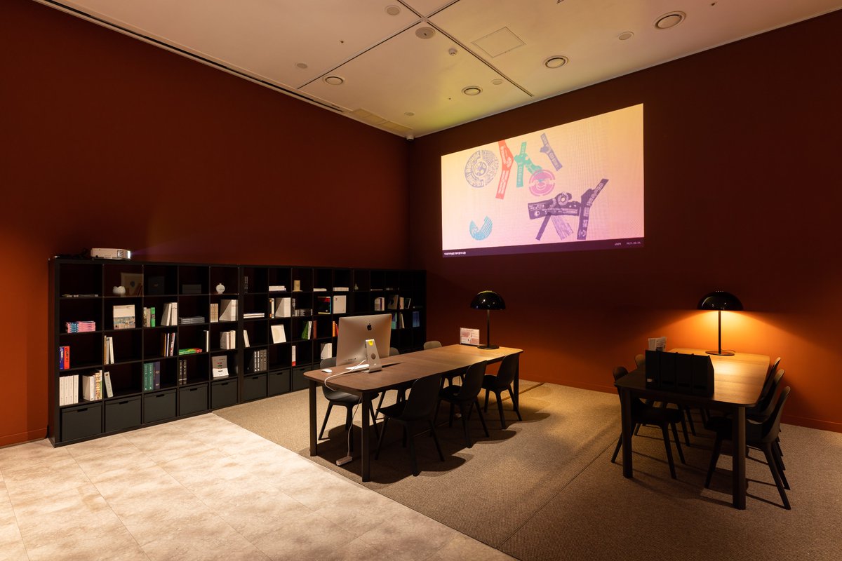 linktr.ee/soncurator tweet media