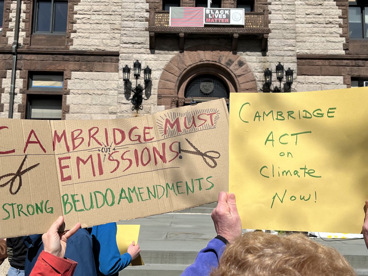 Cambridge must act on climate and cut emissions from large buildings now! Ask for 👍#strongBEUDOAmendments 👍 #netzero2035👍 and no #globaloffsets👎
