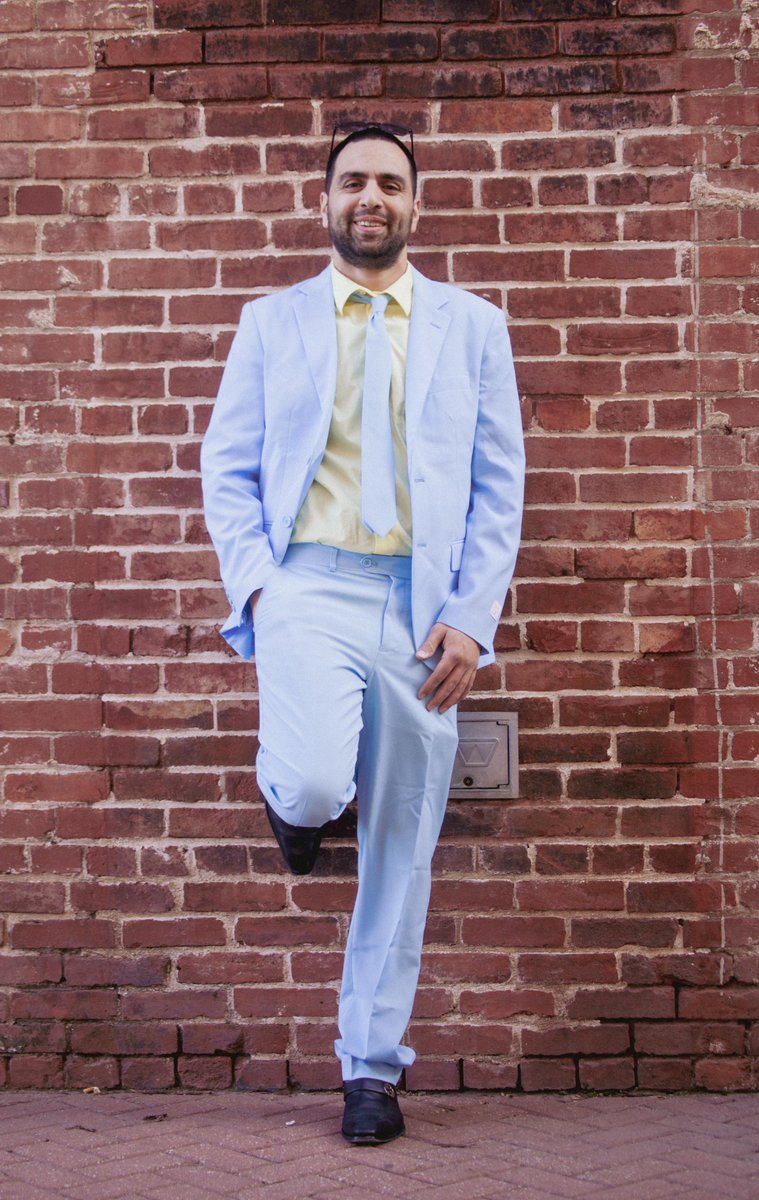 Chrisortiz316's tweet photo. Happy Easter everyone! I had my Easter pictures taken by my cousin @taste_thereal hope you enjoy the photos.
Suit: @opposuits
Happy Easter!
#opposuits #tastethereal #magazine #mensfashion #easter #easterphotoshoot #eaaterbunny https://t.co/5wtCMSiJW3