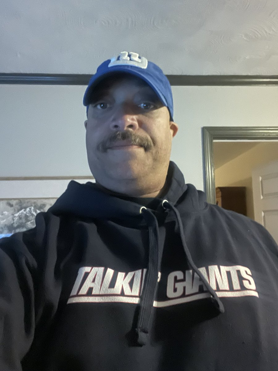 firemedic487's tweet photo. @TalkinGiants @JustinPenik @BobbySkinner_ @DannyKing___ 
#letswinsomegames https://t.co/hLUnwmcnfM