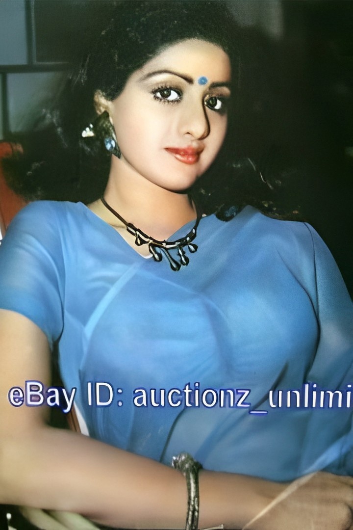 SrideviKapoor's tweet photo. Making a simple blue chiffon sari iconic, the great Sridevi on the sets of Mr.India.
#Sridevi
@SrideviBKapoor
#BlueSari
https://t.co/X1V9h3kiT6 } updated daily https://t.co/ojBBoTFuaJ