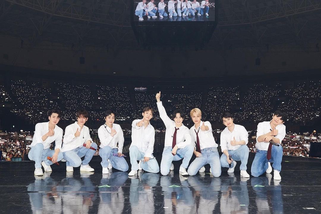 kimjuncutton's tweet photo. EXO 11th Anniversary with EXO-L https://t.co/CO8PQok1fZ