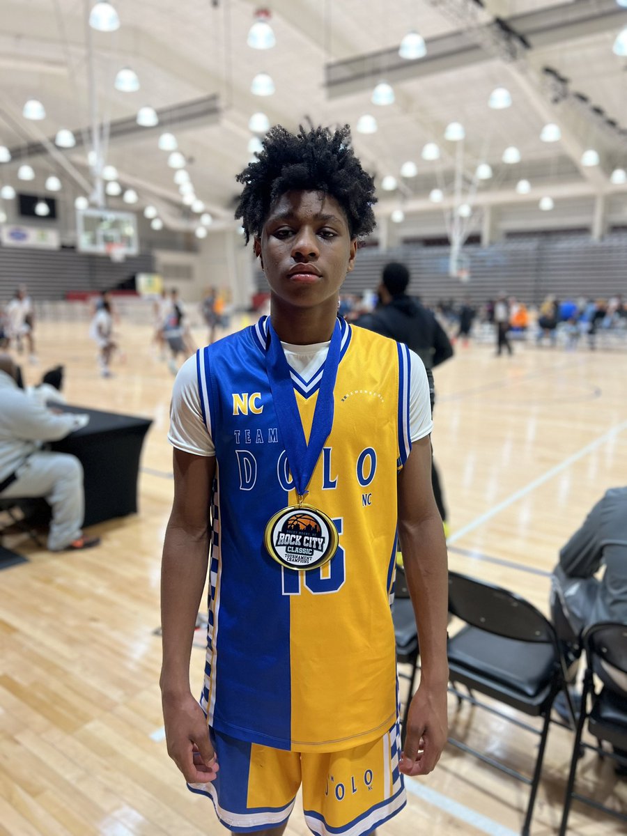 bthenxtgen's tweet photo. Rock City Classic Championship Sunday Prime Performers (thread):

2023
Jaidyne Dunn | 6’0” | NC Invasion 📸

2024
Randall King | 6’2” | Team Trezz
Malachi McLean | 6’0” | Sandhills 📸

2025
Brandon Carter | 6’0” | Team Dolo 📸

2026
Rassell Young | 6’1” | Garner Road 📸 https://t.co/cWTqoMZqVc