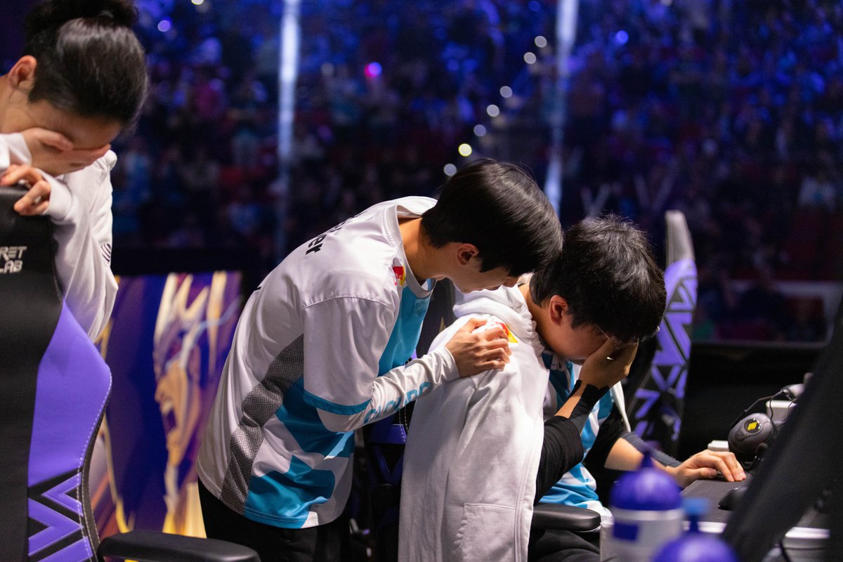 LCSOfficial's tweet photo. An emotional win for @Cloud9 💙

#LCS | #C9WIN https://t.co/eRWimZCHiB