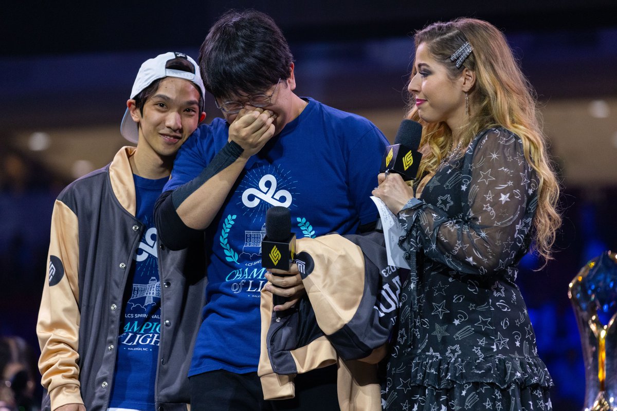 LCSOfficial's tweet photo. An emotional win for @Cloud9 💙

#LCS | #C9WIN https://t.co/eRWimZCHiB