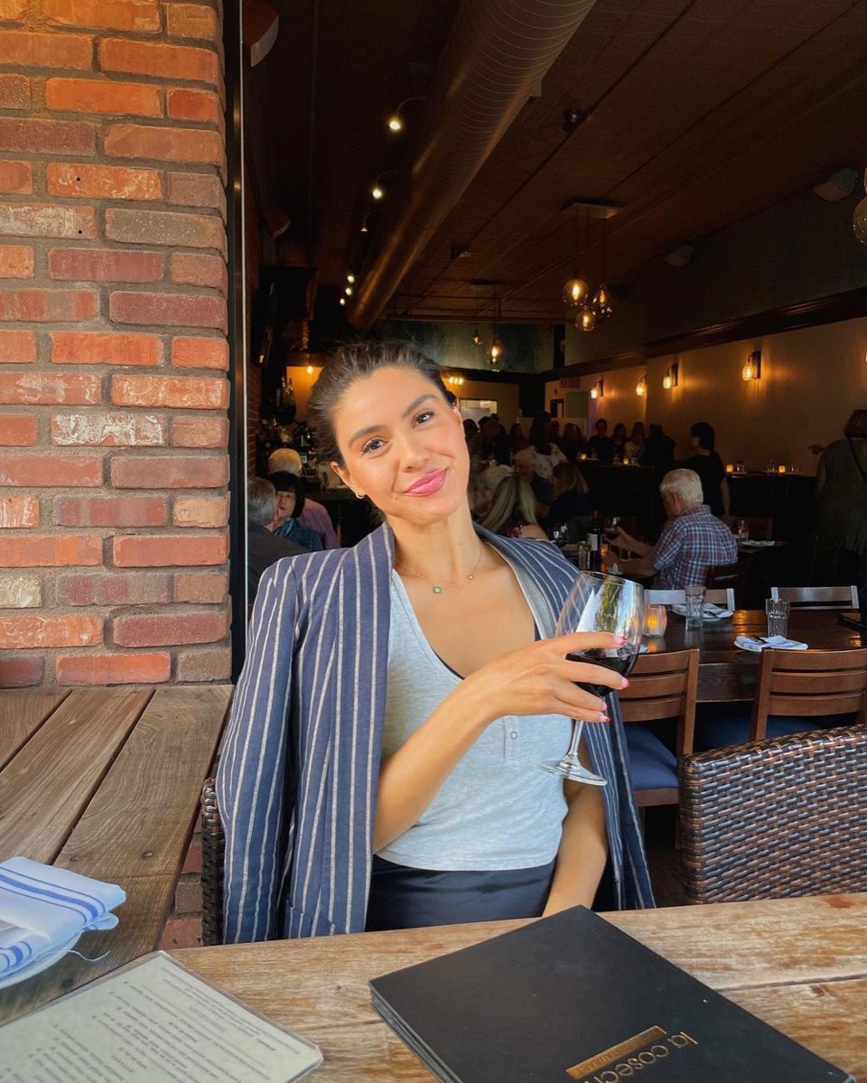 Happy Easter to you and yours! ❤️🐰  Join us for Sunday brunch post-Easter egg hunt! 

Photo: <a href="/kimiaskravings/">Kimia Kalbasi</a>