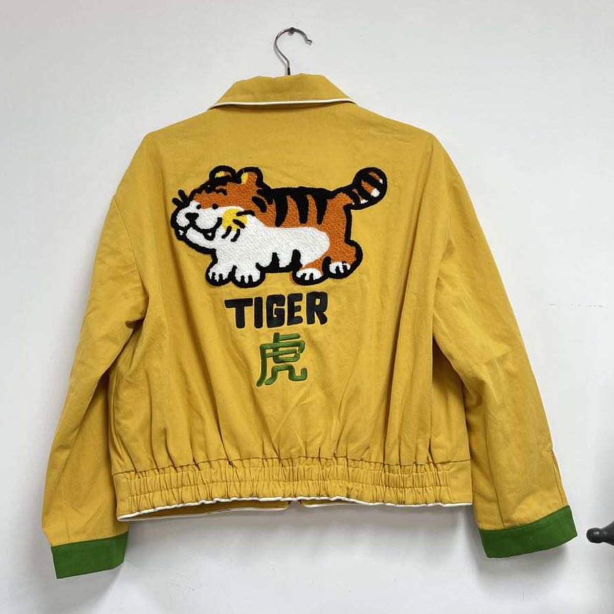 liliuhms's tweet photo. tiger balm(er) rough sample!! havent added the snap buttons yet

the pockets are double pockets (front &amp; side!!) https://t.co/pF9TL2lDam