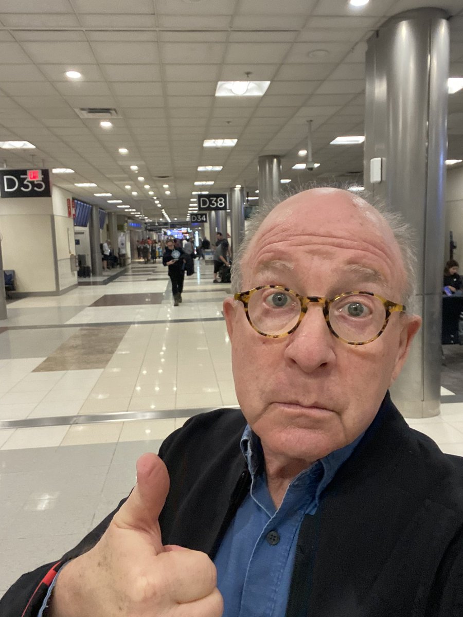 Jerry Saltz tweet media