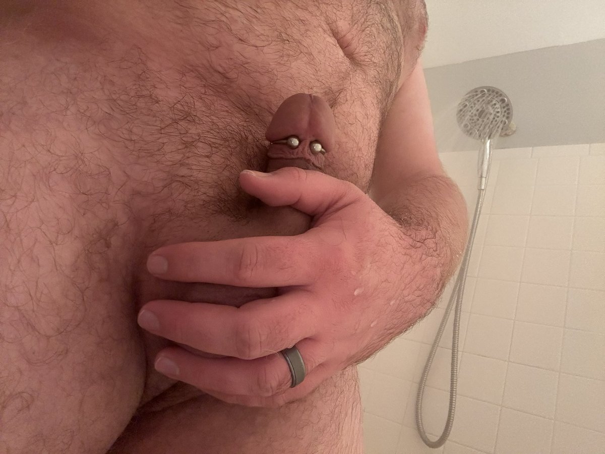 laney28073's tweet photo. Steamy shower, furry body, soft cock, full balls and a glans ring…..just missing a shower buddy #showerbuddy #menshowering #glansring https://t.co/CChwZYQbS7
