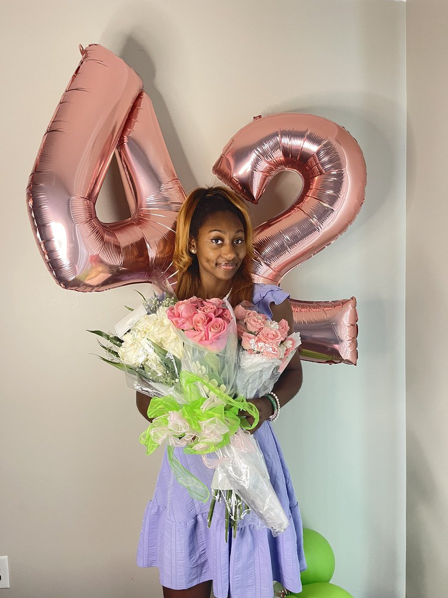 mojo0820's tweet image. The Yard just got a whole lot Prettier 💚💕 Allow me to reintroduce myself as Foreseen Destiny #Spring23