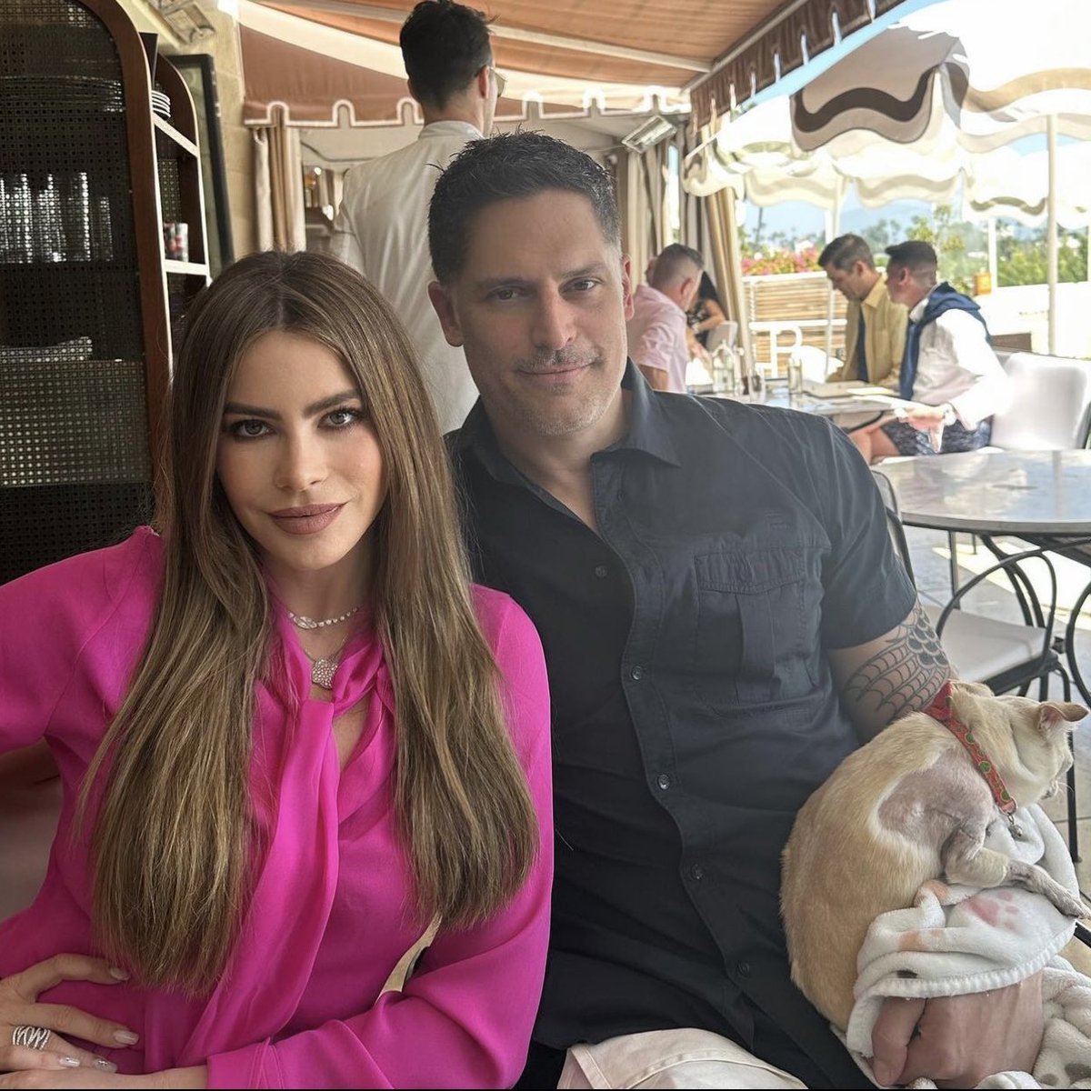 JoeManganiello's tweet photo. HAPPY EASTER https://t.co/CZotVHlJha