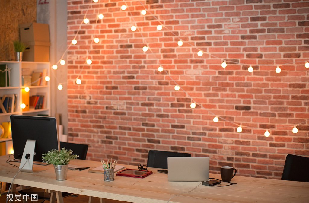 jmexsuss's tweet photo. Ready to face Monday #office #officedecor #officedesign #officeinspiration #lighting #lightingideas https://t.co/YmRBxVBaN0