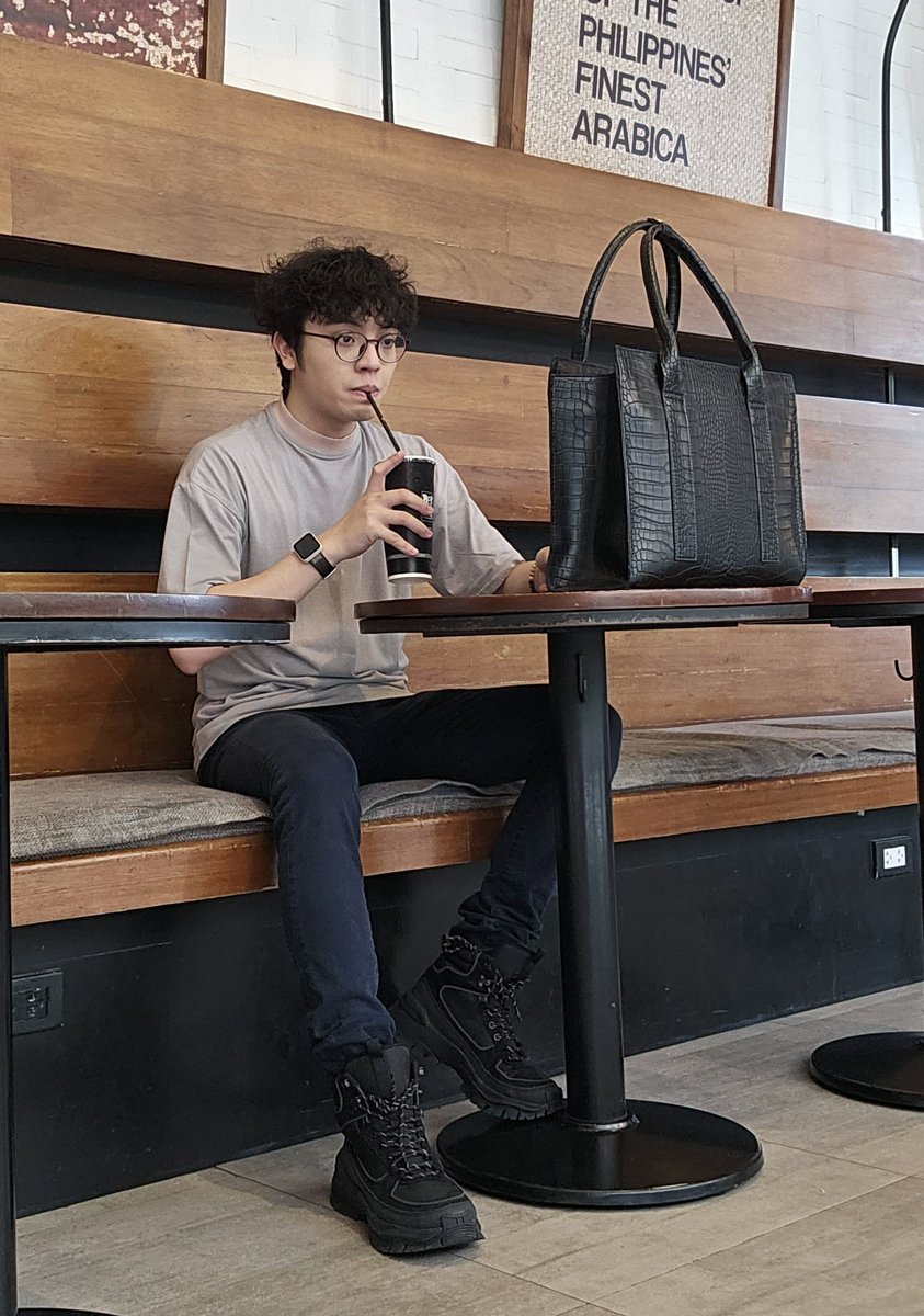 Joel 🌈 tweet media