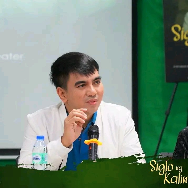 JaneChezza15747's tweet photo. I hope to become so successful like you, Dr. Balita. Thank you for inspiring us. Happy Birthday Dr. Carl.

#HappyBirthdayDrCarlBalita https://t.co/g27AhkjZc2