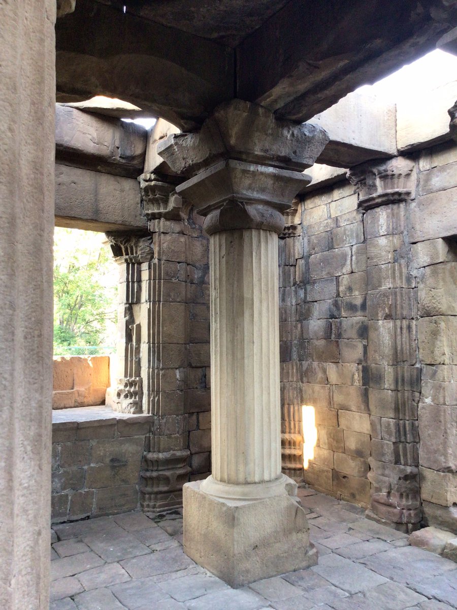 joshua_favorite's tweet photo. #KalaDeraTemples #Manwal #Udhampur #Jammu JandK #India These are the ruins of Shiva temple in Manwal town on the Dhar road. Kala Dera = Black Stone https://t.co/zG6hKzGm4A