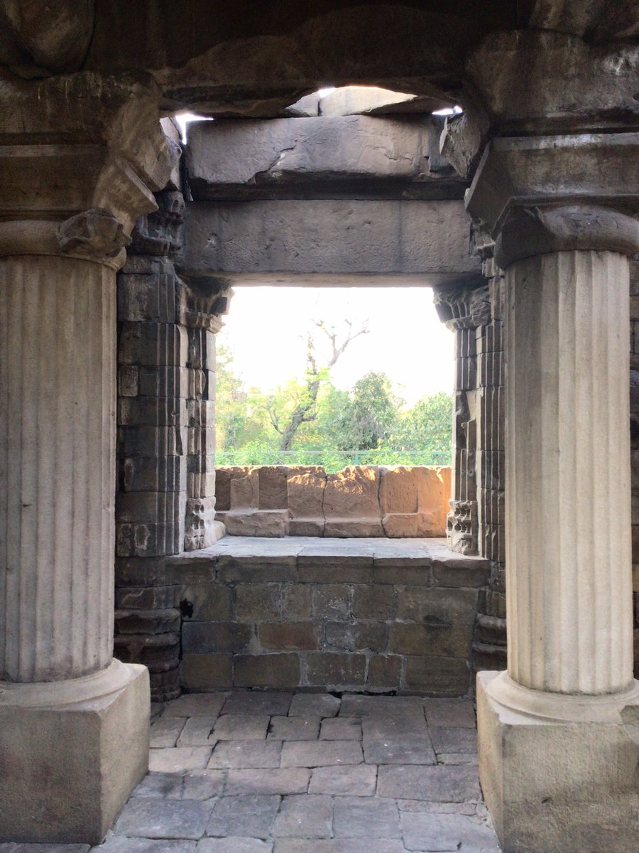 joshua_favorite's tweet photo. #KalaDeraTemples #Manwal #Udhampur #Jammu JandK #India These are the ruins of Shiva temple in Manwal town on the Dhar road. Kala Dera = Black Stone https://t.co/zG6hKzGm4A