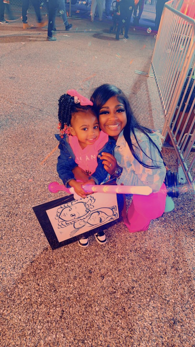 Twinsmommyyyyy's tweet photo. Being a SuperMom comes with strength 🤞🏽😘baby your mom 👩👧is doing the damn thing when I count my blessings I count you twice ‼️😘you and your siblings #ripTwins👶🏽👶🏽#Catt’Aleya Happy 🐣🐰From Me and Mines It’s crazy how much happiness a child can bring you 😭🥰 I love my babies 💗💕