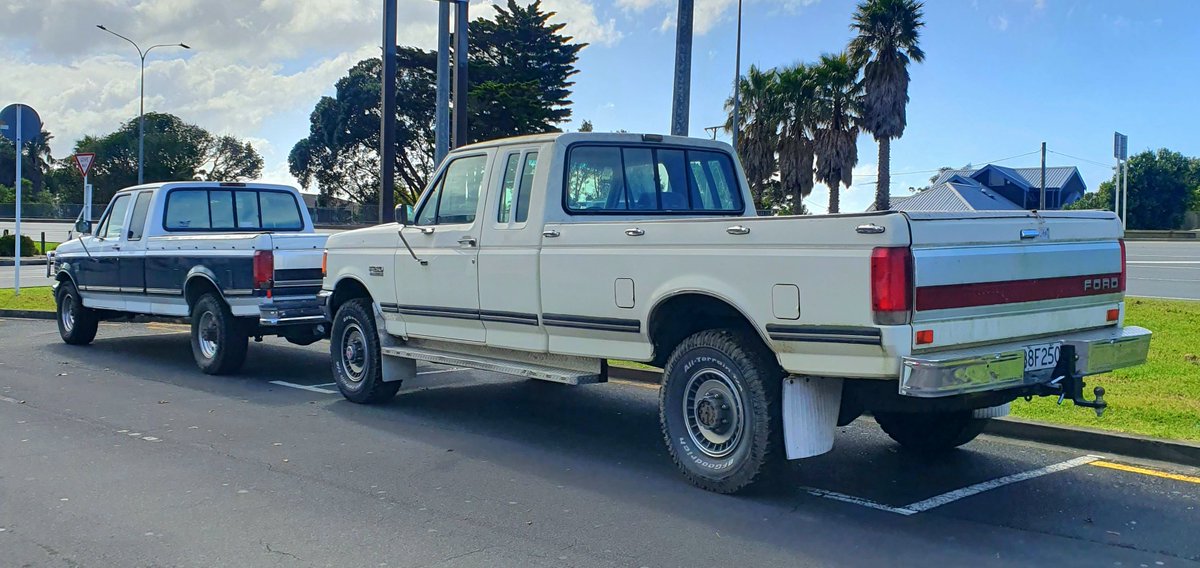 just saw a late eighties #FordF250
next to an early nineties #F250

...prolly nothing special in the states
but an uncommon sight in NZ