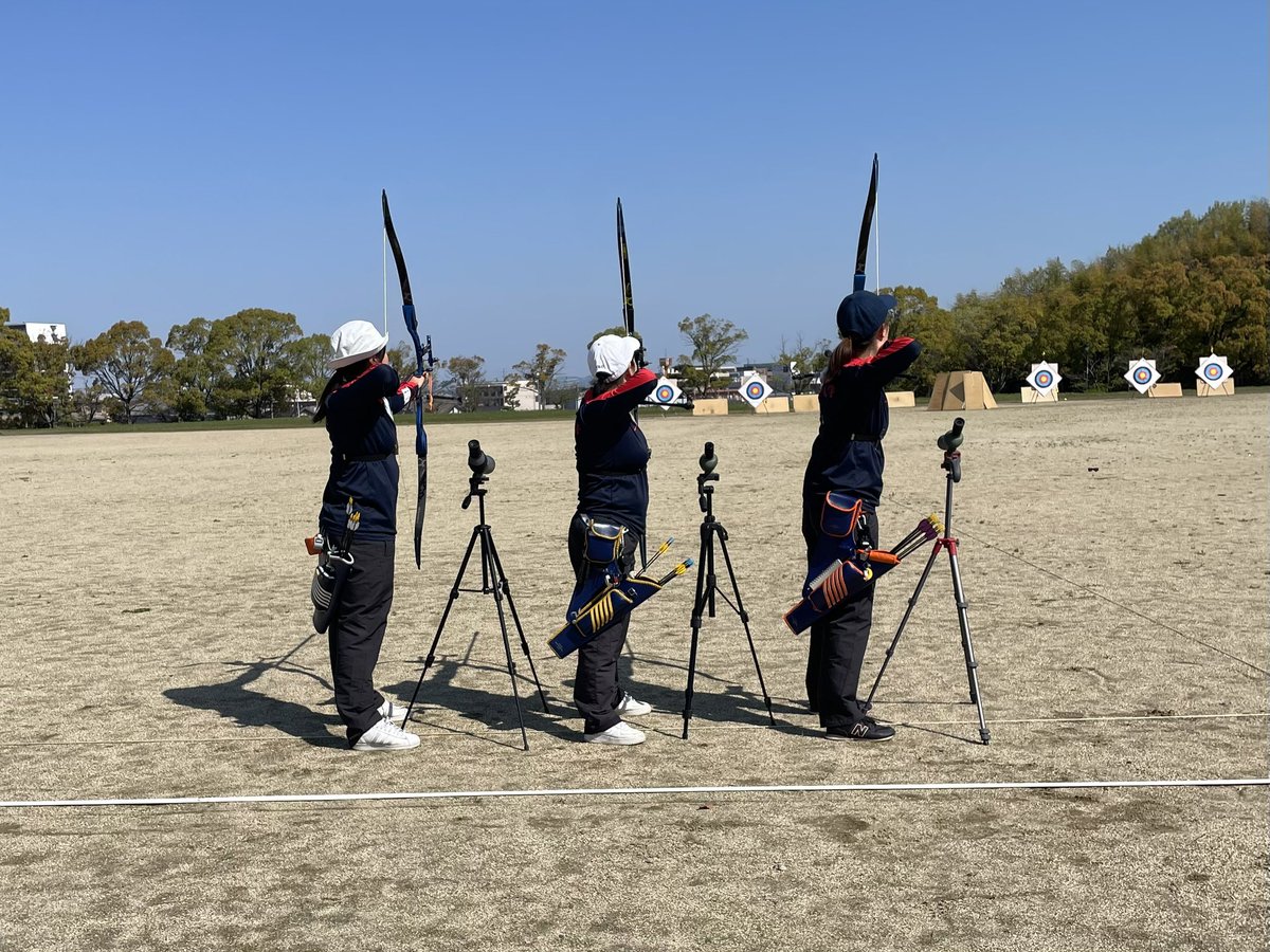 asuarchery's tweet photo. 4月9日に東海王座出場校決定戦が愛知学院大学にて行われました。結果を報告します。
男子団体　1位
女子団体　1位 https://t.co/hjdb24DRPD