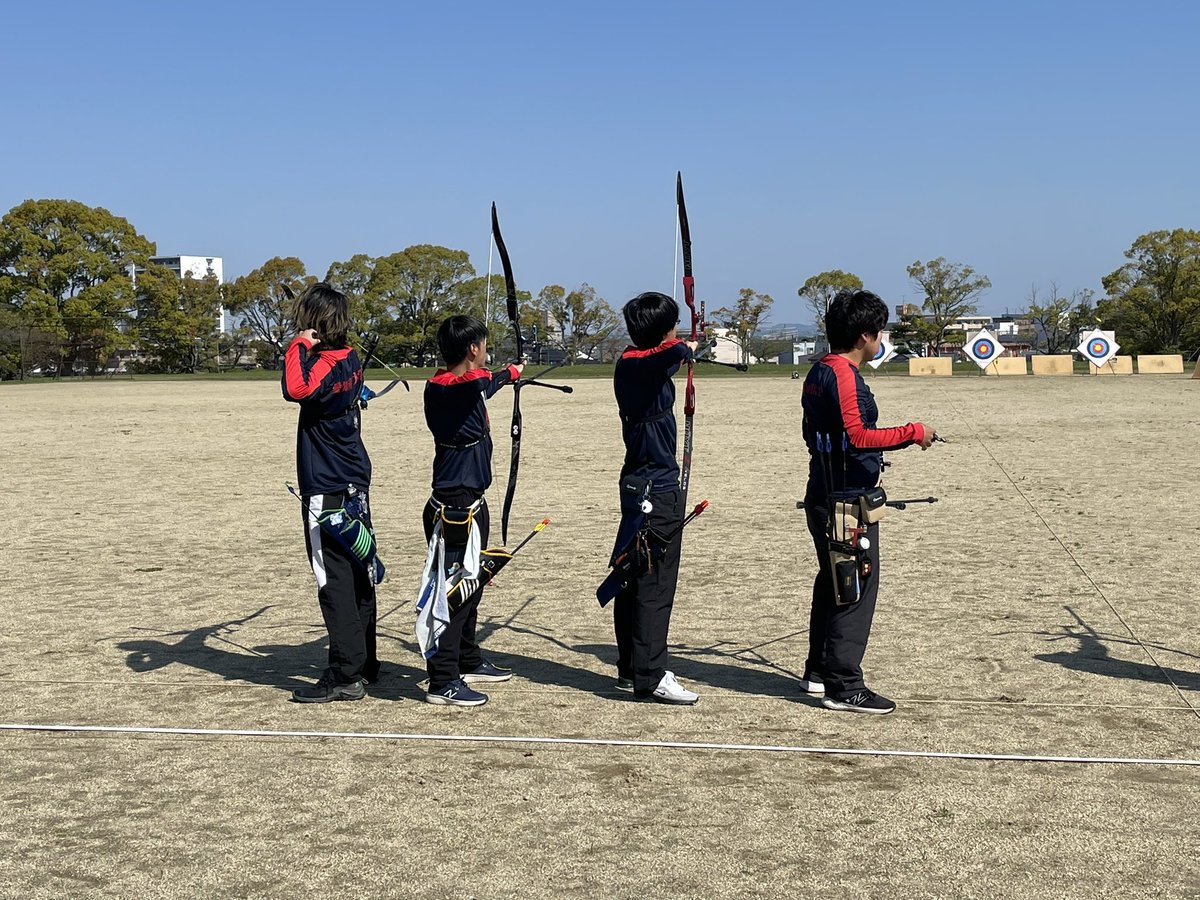 asuarchery's tweet photo. 4月9日に東海王座出場校決定戦が愛知学院大学にて行われました。結果を報告します。
男子団体　1位
女子団体　1位 https://t.co/hjdb24DRPD