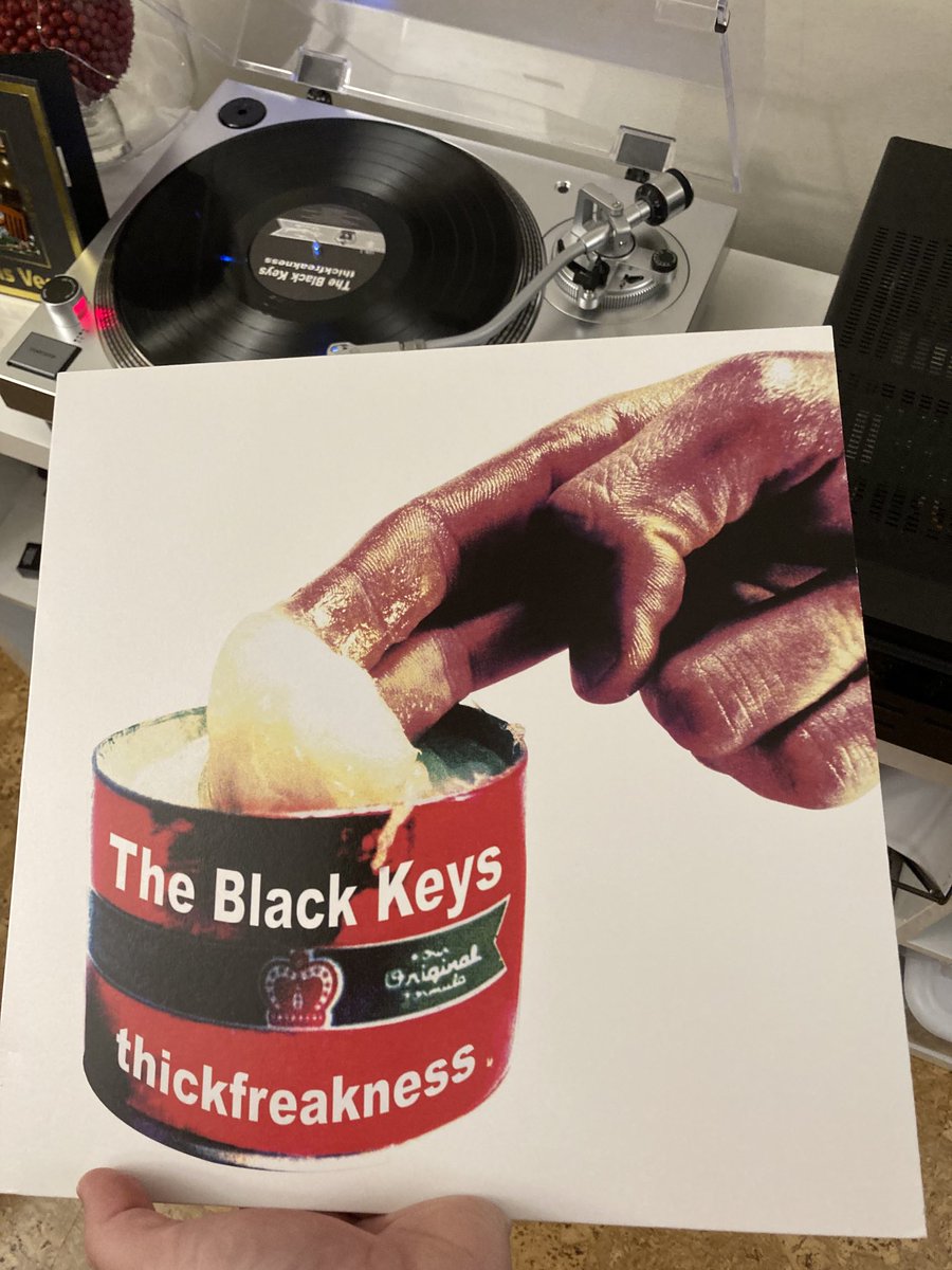 This second album by The Black Keys was a debut release for the Fat Possum record label. The majority was recorded in a single 14-hour session in Patrick Carney’s basement. 😲🎶🎸
#TheBlackKeys #Thickfreakness #blues #music #vinylrecords #vinylcollection