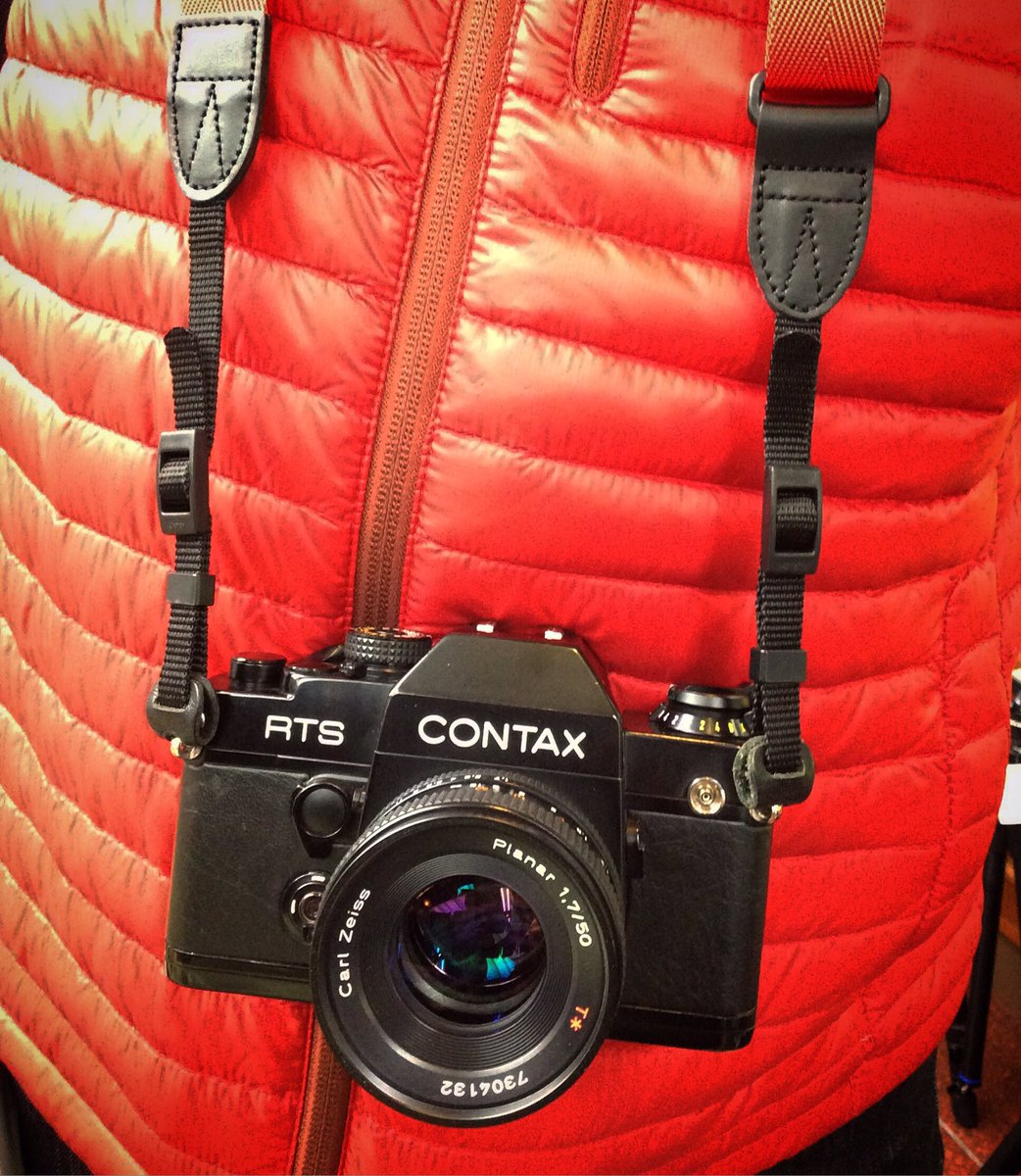 camera_ohnuki's tweet photo. #大貫カメラ #お客様愛機 #コンタックス #contax #rts #planat #50mm #フィルムカメラ #フィルム #film #filmphotography #filmcamera #filmphoto #filmlife #カメラ #レンズ #camera #lens #横浜 #yokohama #japan #madeinjapan #art #cute #beautiful #photography #ファッション #fashion https://t.co/y7DvP6CJuG