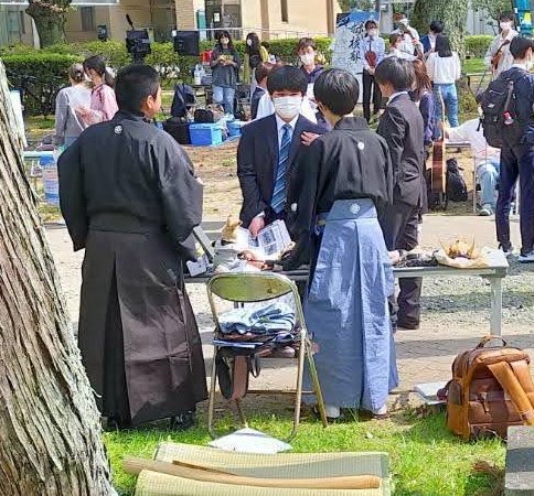 4月5日の文化部会ロード、来てくださった方ありがとうございました！！
中の人、バタバタしてて上げるの忘れてました💦沢山の方とお喋りてきて大変楽しかったです！
明日は能楽鑑賞会と風姿花伝読書会があります👀興味がある方はぜひDMでお知らせください✨✨
#春から熊大