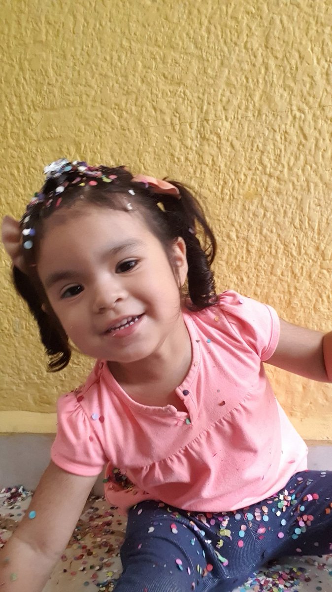 ALYTZA's tweet photo. Mi niña traviesa ❤️🐰
Siempre escuché que decían que los hijos de maestros eran los más inquietos y no se equivocaron con la mía  🤣 https://t.co/ClrjzZhrds