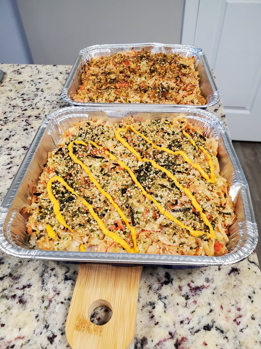 MOESK0's tweet photo. When you're craving sushi and all the sushi restos you've tried so far are mediocre #SundayCooking #sushibetterinthe6ix https://t.co/ClWGQbMrbN