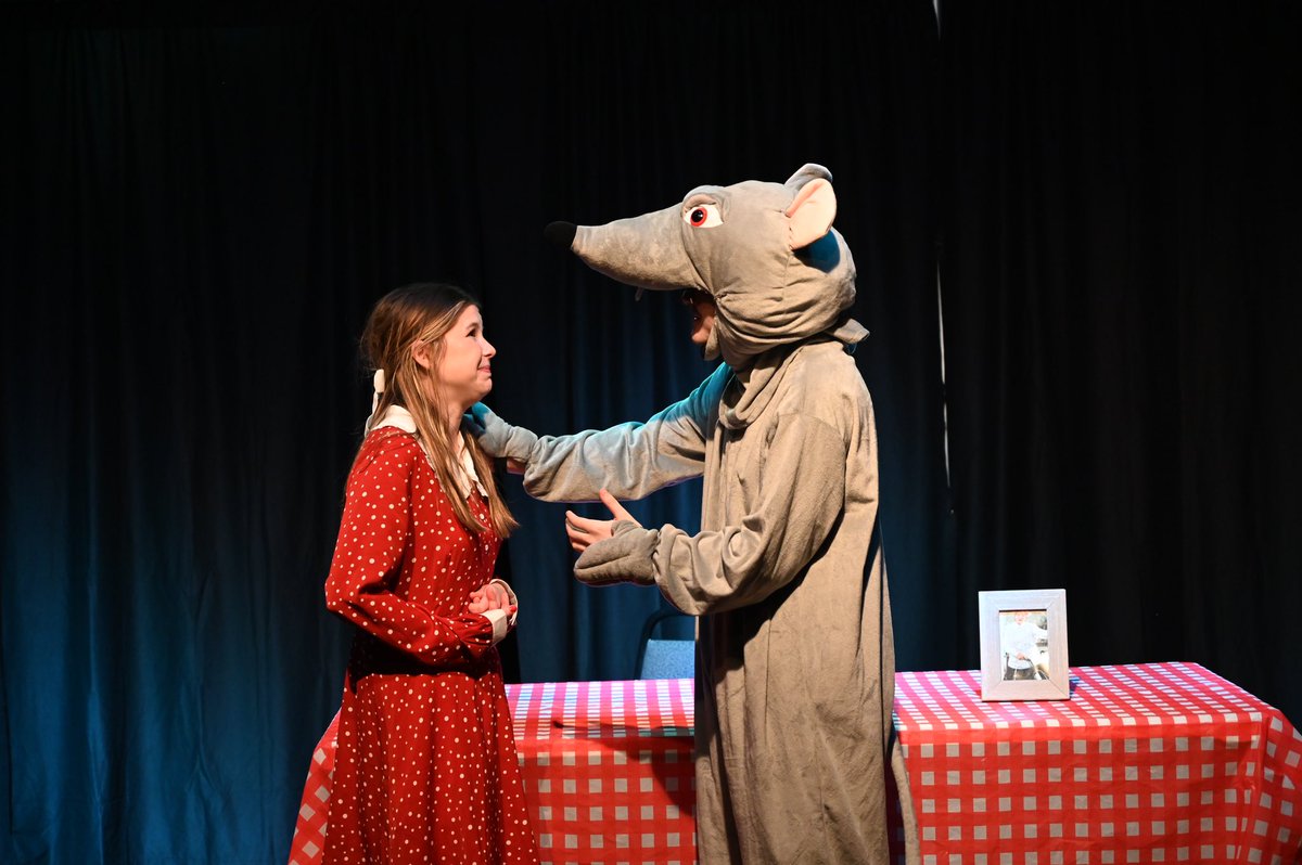 JackHemhauser's tweet photo. The Tale of Man and Rat
directed by Kelly McGarrey 
 music by Johnny Peacock
 book and lyrics by Jack Hemhauser and Johnny Peacock

April 6-8th 2023 https://t.co/M4iS556gXd