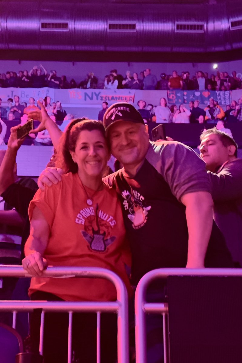 Nicki_Germaine's tweet photo. Howie and Julie rockin’ it at Belmont! ⁦@SpringNuts_⁩ #Howiechaz #springsteen #2023tour https://t.co/zEjEb8XT1M