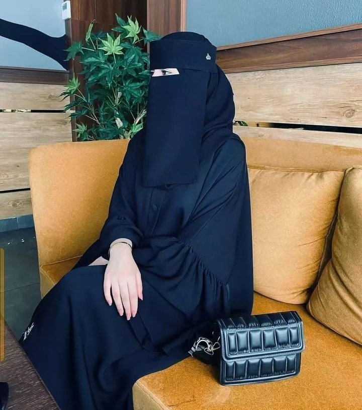 _sSs_aRa_'s tweet photo. اللهم انا نسألك انشراحاً لصدورنا وطمأنينةً لقلوبنا
وتوفيقاً وسداداً لأمورنا وتحقيقاً لأمانينا فعليك توكلنا وبك أملنا. 🤍🌿
#صباح_الخيرᅠ 🌹 https://t.co/bcghwIi05x
