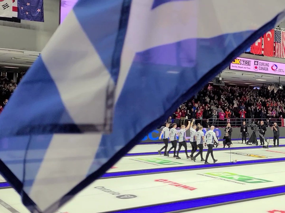 TiffTiff4077's tweet photo. A huge, well-deserved congrats to @TeamMouat 🏴󠁧󠁢󠁳󠁣󠁴󠁿 on an amazing final🥇 

#TeamRetornaz 🇮🇹 had a fantastic week &amp; I can't wait to watch them continue to rock the curling world 🥌

But of course @TeamNiklasEdin 🇸🇪 is my all-time fave &amp; I was proud to cheer them on live!

#WMCC2023 https://t.co/bayLe1X0Ha