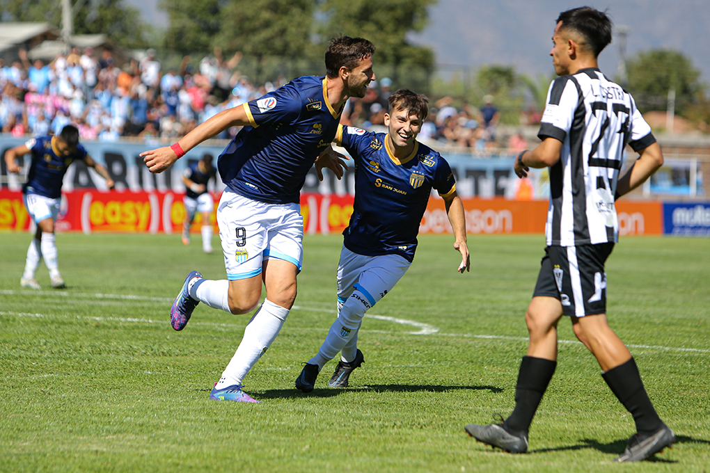 Radio Sport Chile on Twitter "FÚTBOL ClubMagallanes goleó 60 a Ferroviario Comercial en el