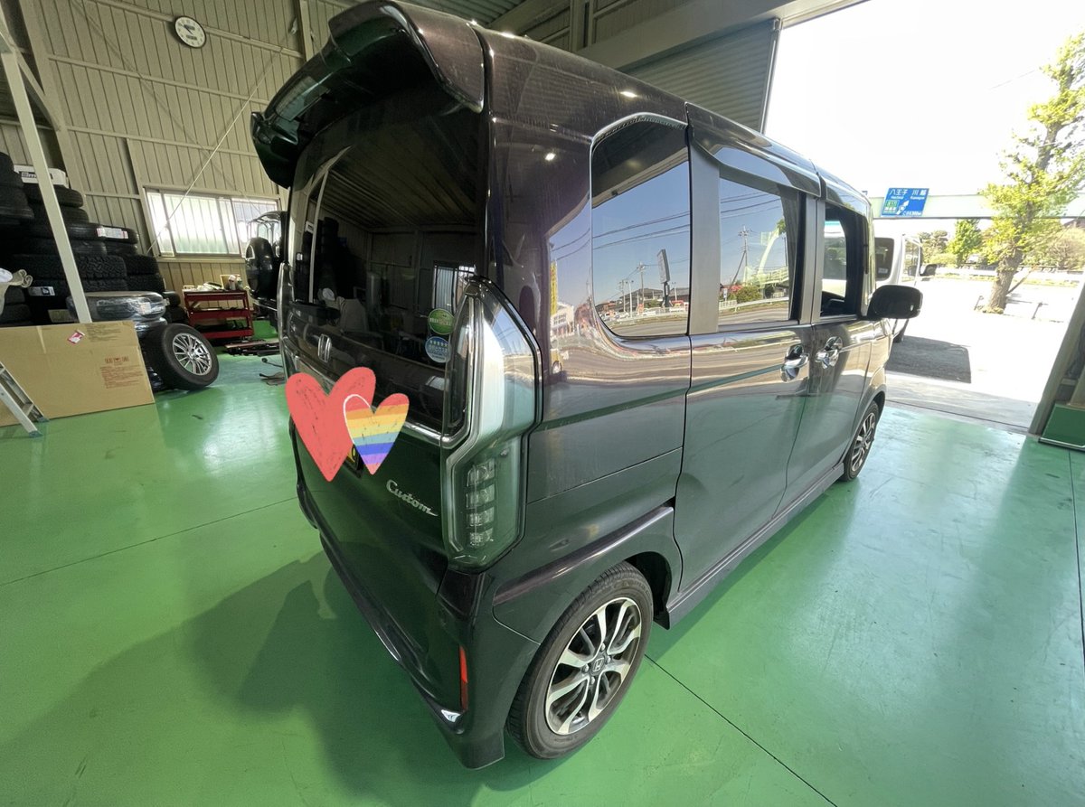 direct_carweb's tweet photo. 本日はフラット7のリースでご契約頂いております、J様のお車の車検整備をしております！(*´꒳`*)

小さな軽から大きな車までお気軽にお問い合わせください♪

#ハイエース
#ハイエースカスタム
#新車ハイエース
#中古車ハイエース
#軽自動車
#車中泊
#車検
#車検整備
#車検見積もり
#車屋
#軽 https://t.co/sk9Zo3gA9l