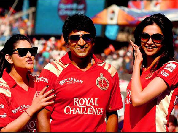 Match day 💥 all the best @royalchallengersbangalore

#Shivanna  #Shivarajkumar
#Drshivanna #Drshivarajkumar #rcb #royalchallengersbangalore
#jaircb #rcbvslsg
 #Ghost #bhairathiranagal
#drshivarajkumarupdates #Shivanna