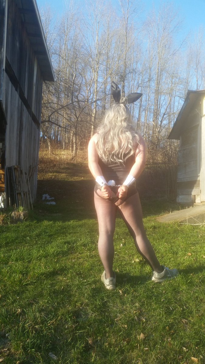 Yurisap1's tweet image. It appears as if a bunny got captured~