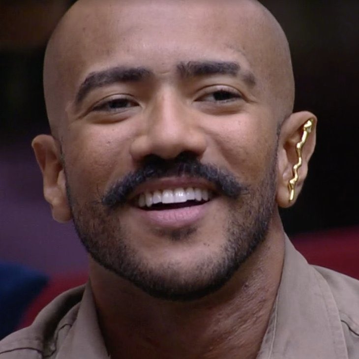 choquei's tweet photo. 🚨ATENÇÃO: Ricardo Alface indicou Fred Nicácio mas a equipe optou por ir de #ForaBruna. #BBB23 https://t.co/mPzcaOkwrP