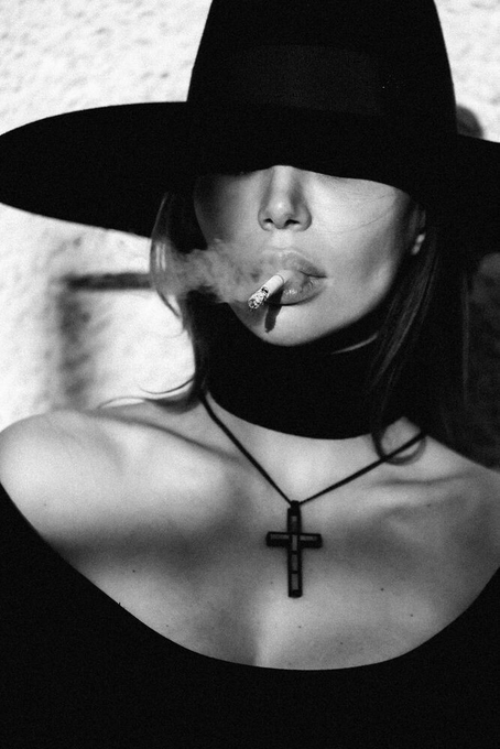 PhoneTemple's tweet photo. Goddess Emily✨
What debaucheries can we get into today💦
#HappyEaster #Easter2023 #EasterMonday #nolimits #phonefuck #xxx #uncensored 

https://t.co/375wySRned https://t.co/usv04kgxNc