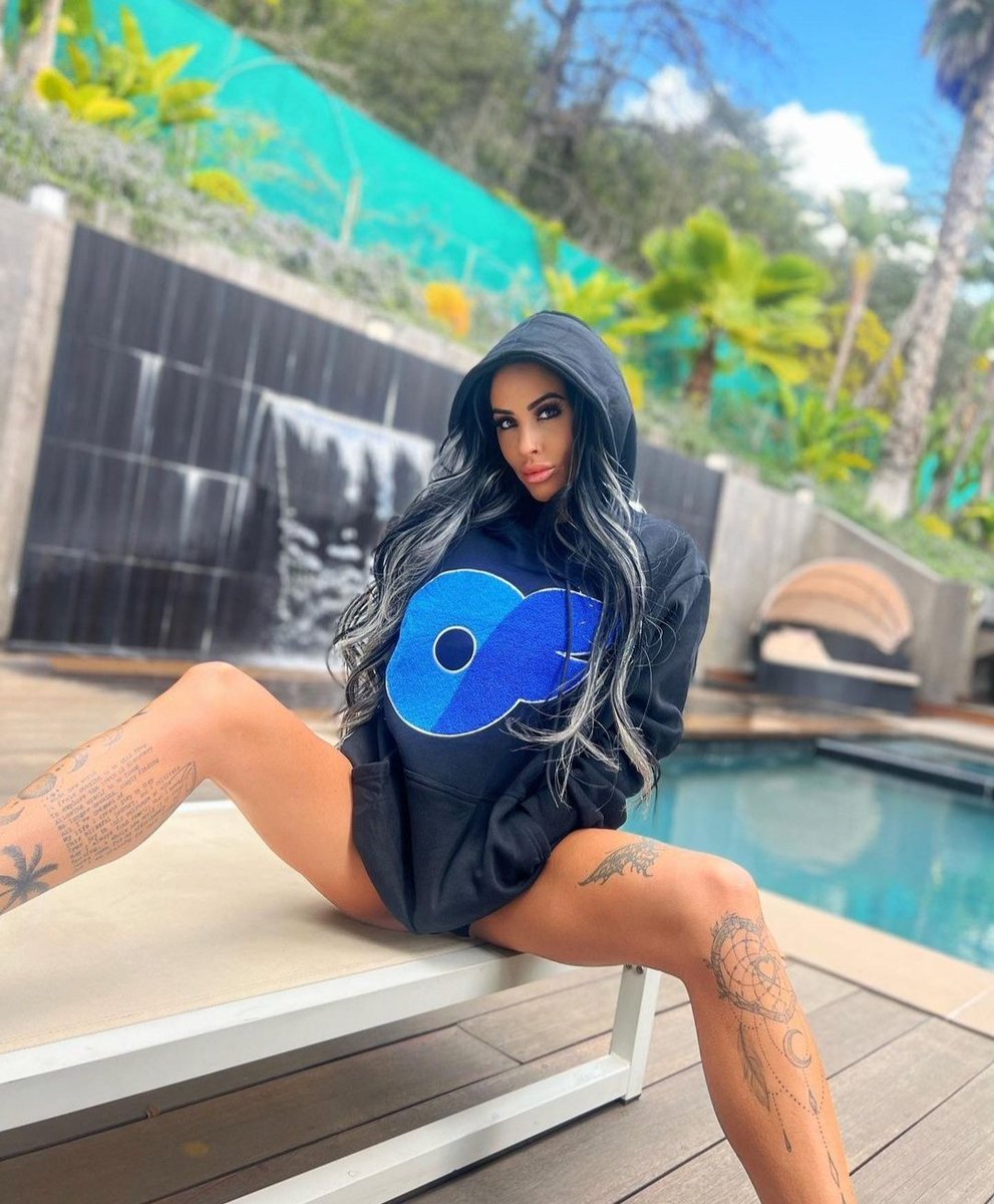 danaemaribacku2's tweet photo. Good morning LA💙 3 more days for someone to ask me be there valentine
#onlyfans #onlyfansgirl #onlyfansbabe https://t.co/USiYyxXGeL