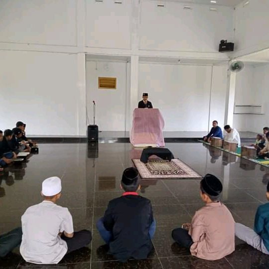123Kaban's tweet photo. "Ya Allah mudahkan lh kmi untuk mengkhatamkan Al-Qur'an mu ini "
Adakah sahabat yg mau berbagi kebaikan kpd adx** santri yatim& dhua'fa..
Paket takjil ➡️ 10k
Paket sahur ➡️ 15k
Membutuhkan ➡️ 50 porsi
#bntuRT https://t.co/t3QBFaDP9G