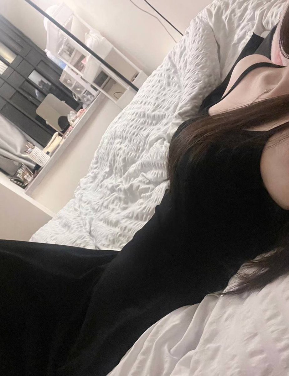 我向来桀骜不驯，却为你在床上人仰马翻。