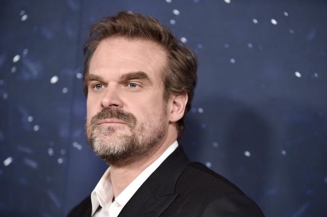 Happy 48th birthday to the talented David Harbour. 