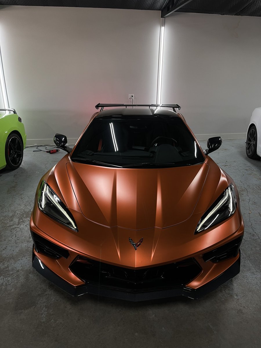jayzee_wrapz's tweet photo. C8 Corvette wrapped in satin orange 🍊 #jayzeewraps https://t.co/WiphSImex7