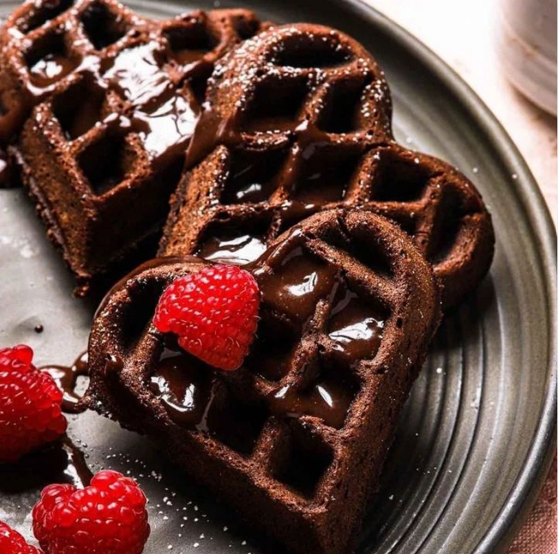 treat_swee9983's tweet photo. #CoconutWaffles #Chocolatewaffles #sweettreat #wafflestime #uxbridge https://t.co/d83aXWmmRk